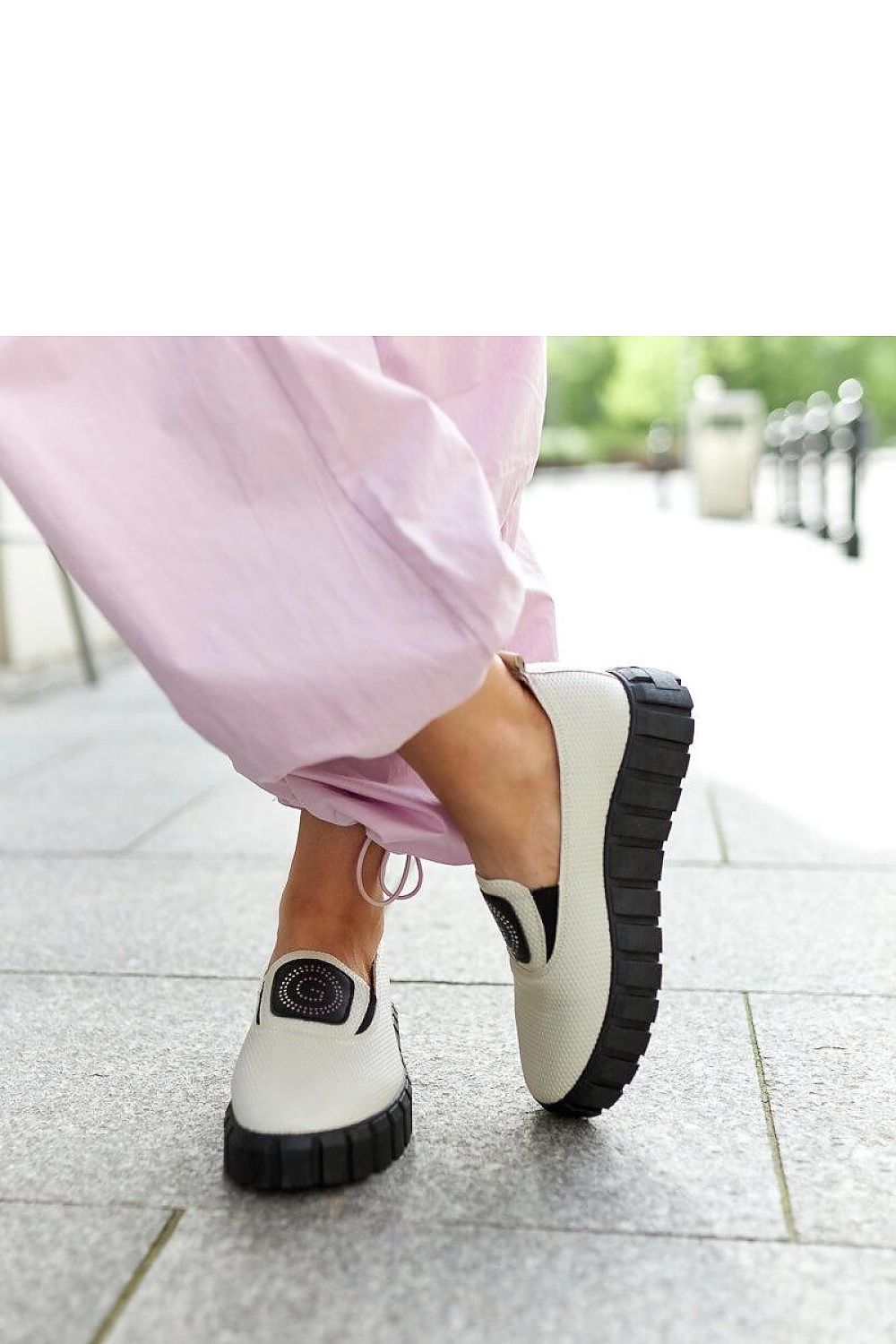 Half shoes model 206461 Solea