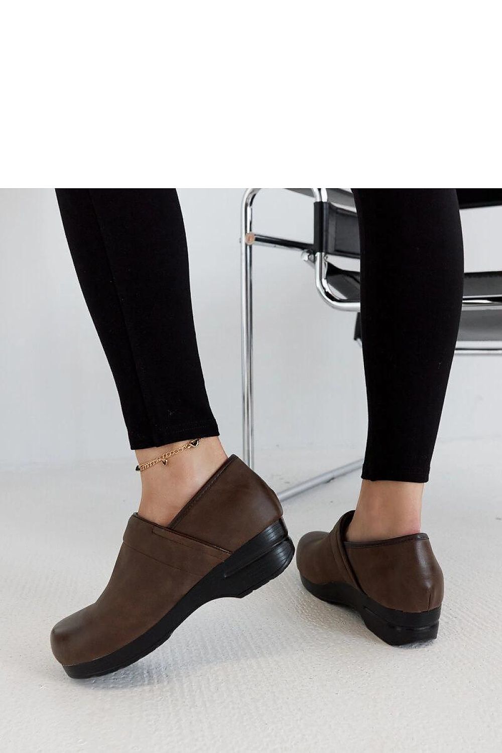 Half shoes model 206481 Solea