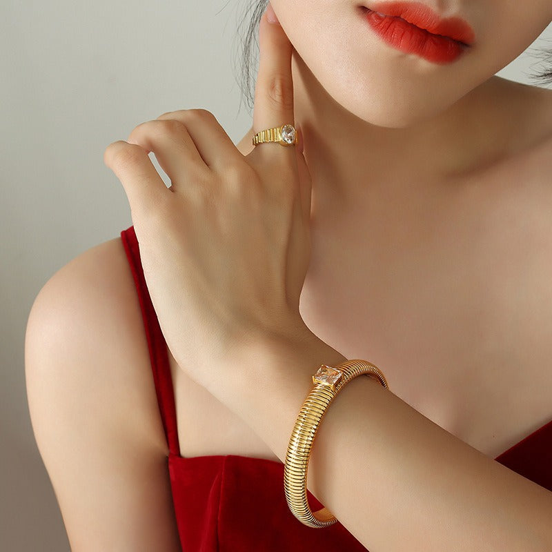 https://shineoss.oss-cn-hongkong.aliyuncs.com/wang/2025/04/13/8036be36-f38f-469b-a817-edff7d250890.jpg